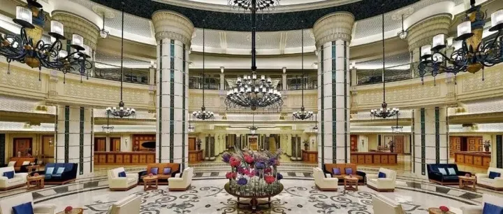 五星酒店摆摊卖卤味、全季亚<em>朵</em>越开越密，酒店业的竞争变了