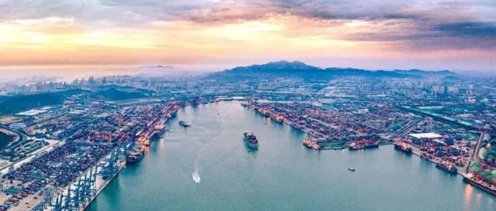 全面冲刺“满堂红” 全力夺取明年“开门红” | 山东港口青岛港召开2026年全面预算专题会、月度工作研究会