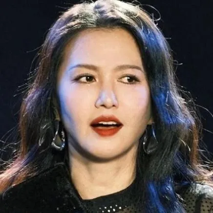 这次<em>被</em>央视“点名”<em>的</em>谭维维，暴露真实处境，原来刘欢当初没<em>说谎</em>