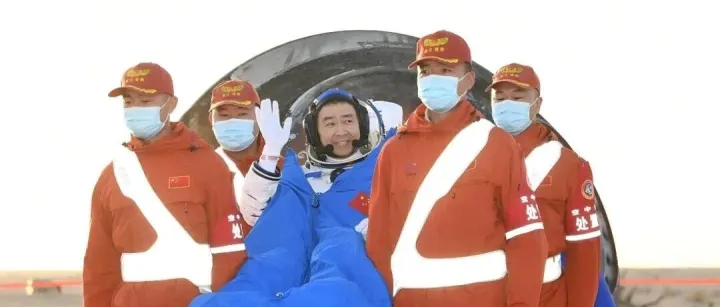 或许坎坷终将<em>到达</em>的回家路