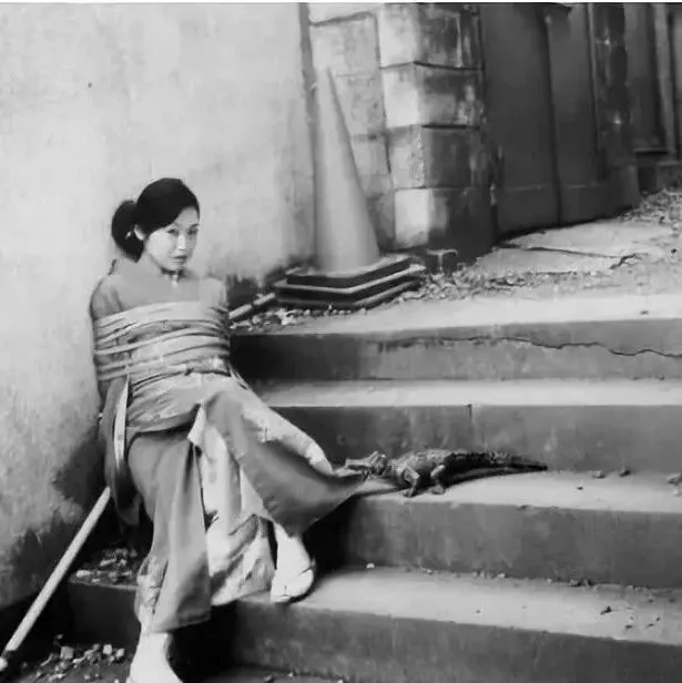 荒木经惟：我不是老流氓，没人比我更<em>爱妻</em>子，可是她已经走了