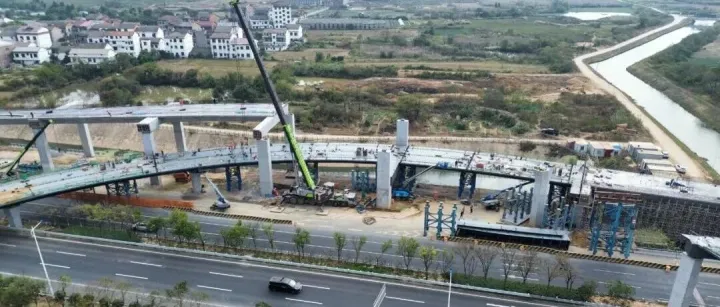 工程项目 | 深南互通立交WN匝道钢箱梁顺利合龙