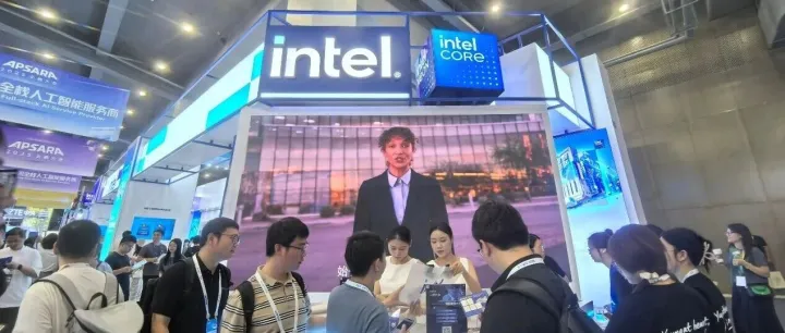 英特尔与阿里云携手创新，PolarDB<em>数据库</em>实现全栈<em>解</em><em>耦</em>