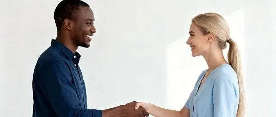 外贸丨不同场景下的高情商回复话术