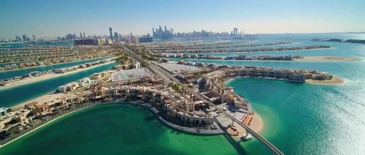 迪拜推出“自由区内地运营许可证”，自由区企业终于能 “上岸”，1万家公司将迎20%业务增长