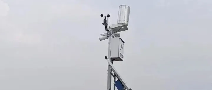 <em>六</em>要素自动气象站技术要点<em>与</em><em>应用</em>概述