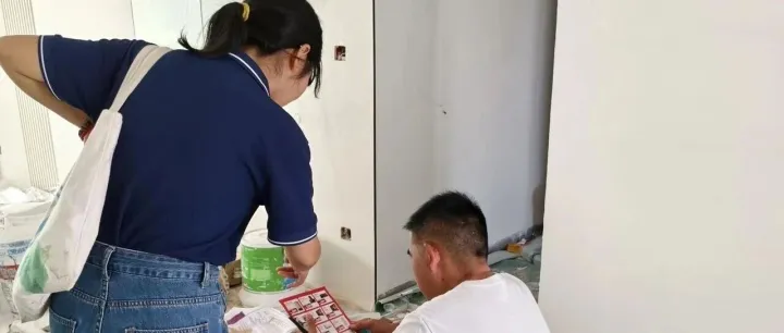 30℃高温爬楼的我们，只想把“便宜”“省心”和“靠谱”都送到你家门口