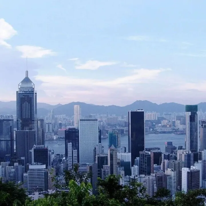 11月港险选购内幕曝光：安盛友邦万通谁真香？4个维度扒完我吓出冷汗