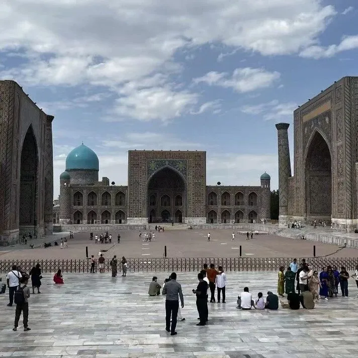 在丝绸之<em>路上</em>的三<em>分</em>之一