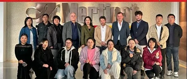 秦皇島跨境電商協(xié)會(huì)與秦皇島貿(mào)促會(huì)一起接待意大利商務(wù)代表團(tuán)