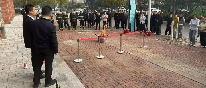 安全保障｜滨海—中关村协同创新示范<em>基地组织</em>开展消防演练活动