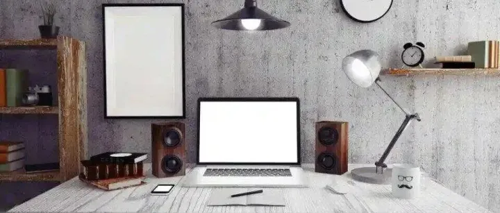 交互与新媒体：<em>数字</em>世界<em>的</em><em>两位</em>造梦者