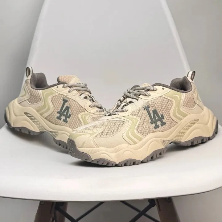 经典运动<em>鞋</em>情侣<em>鞋</em>！