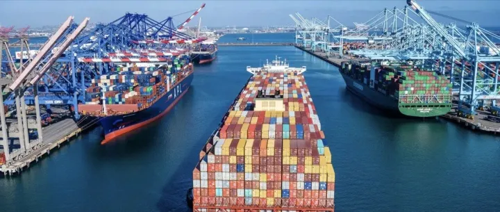 China unveils new measures to facilitate <em>cross</em>-border trade