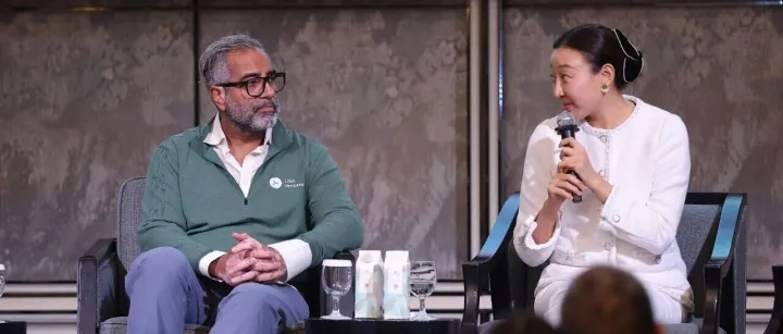 从国家级平台到“医生分身”，医渡科技在亚太双峰会解码AI医疗全场景实践