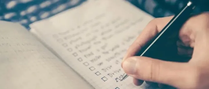 我是如何构建一个真正理解客户评论的情感分析工具的