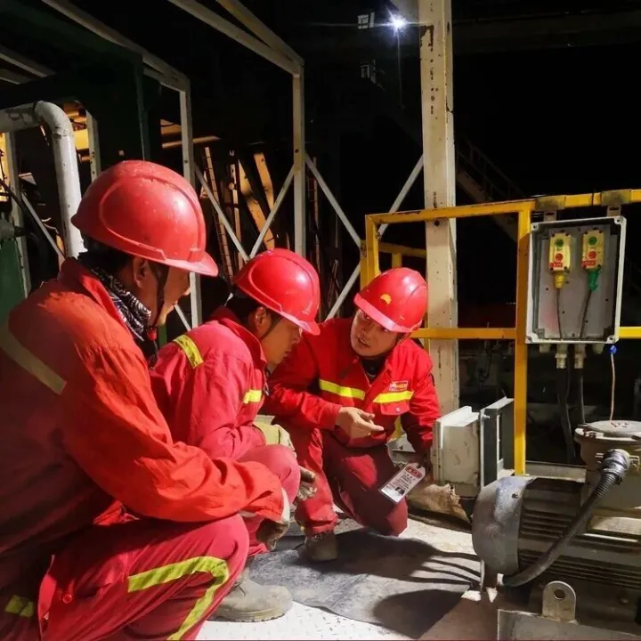 70043队：严守安全红线 筑牢锁签防线