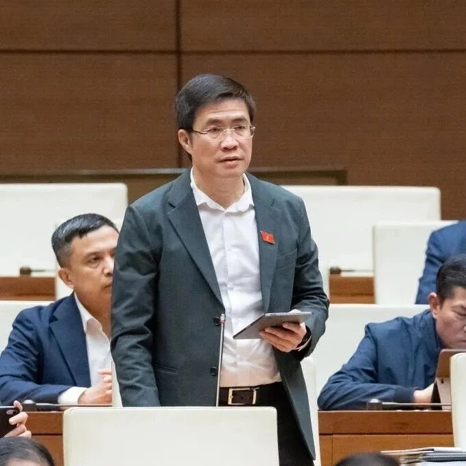 越南AI国家工程：本地算力、越语大模型和高风险治理同时启动