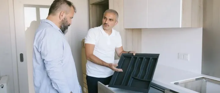 “租房”说成"<em>rent</em> a house"?会引起误会哦！