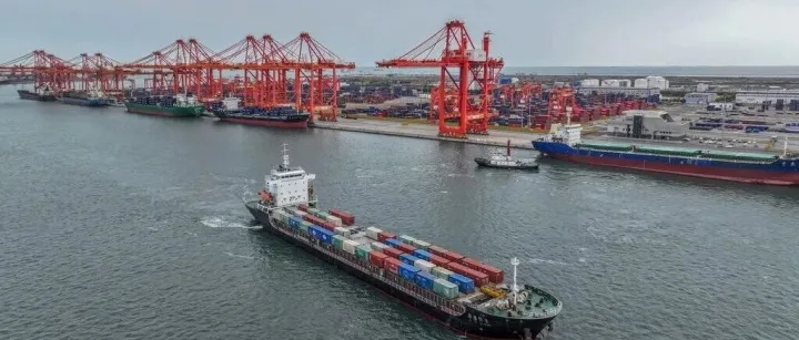 大<em>数据</em>里“读”河北丨唐山港货物<em>吞吐</em>量稳居世界沿海港口第二位