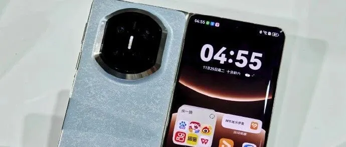 华为Mate 80系列 | Mate X7现场体验