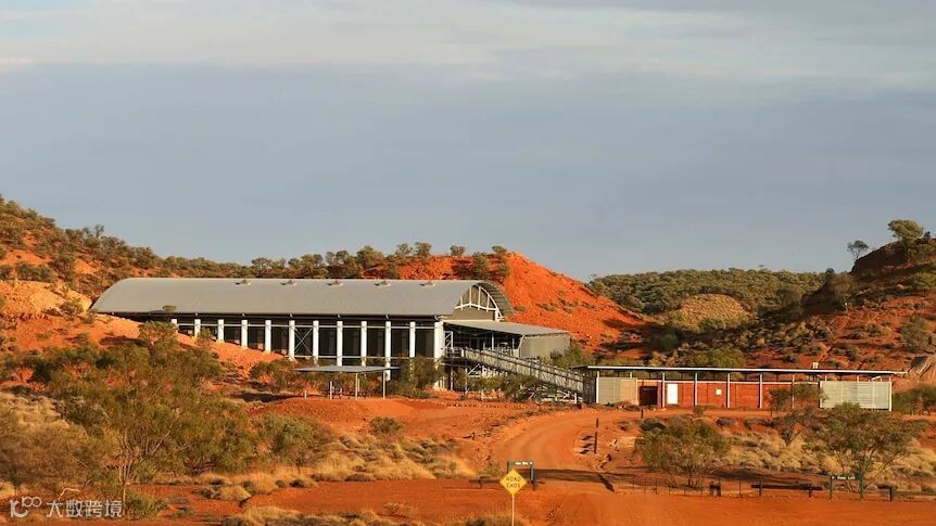 Lark Quarry Dinosaur Trackways site near Winton to be revamped - ABC News