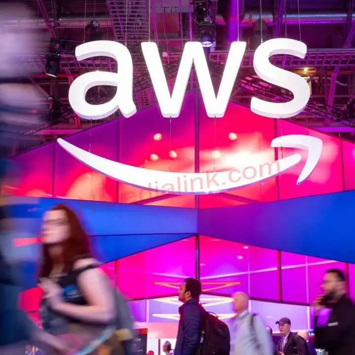 <em>客户服务</em>大升级！