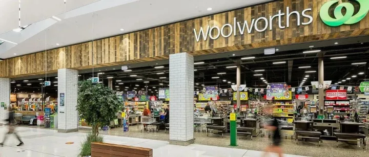 Woolworths 锁价：明智之举还是不得已而为之？