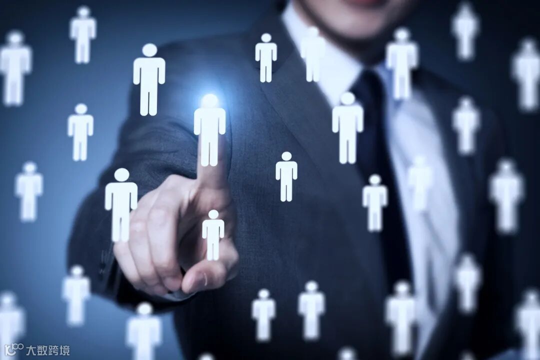 摄图网_402436602_创意商务招聘手势点击(企业商用).jpg
