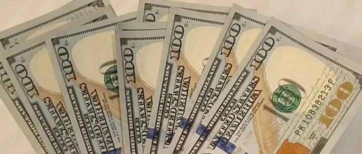 酒店劝我别在他那里换钱，我终于懂了为什么客户老爱介绍朋友给我