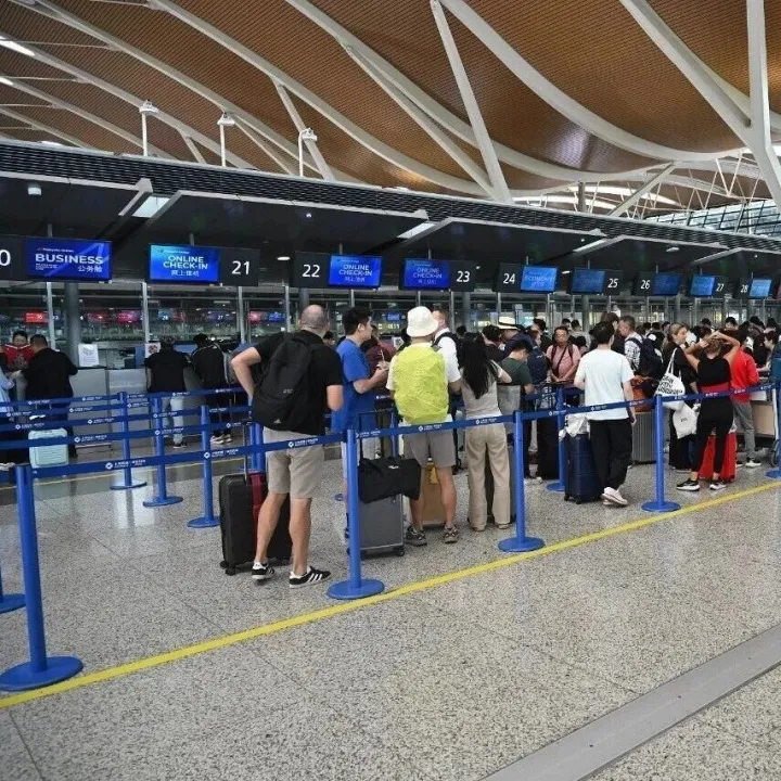 <em>东航</em>、南航、<em>国航</em>、<em>海航</em>、春秋等10家航司被约谈