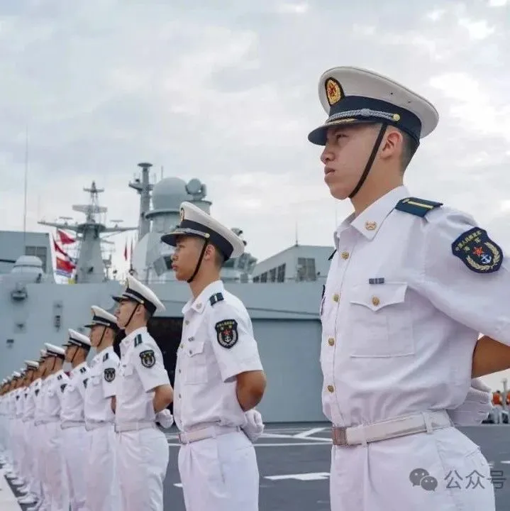 中国海军989编队抵达马来西亚进行友好访问