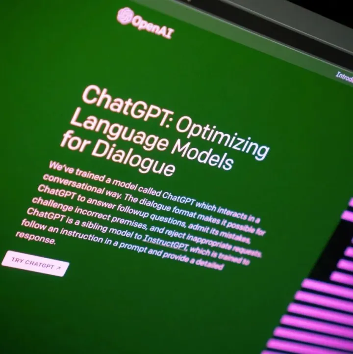 速递｜循环交易再添一例：OpenAI以技术换股，绑定核心投资者Thrive Holdings