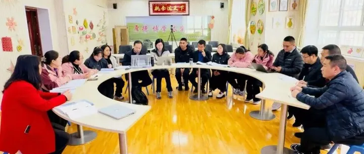 数字化赋能课堂——宕昌县2025年“洋葱学园”小学数学教师<em>分片</em>培训圆满落幕