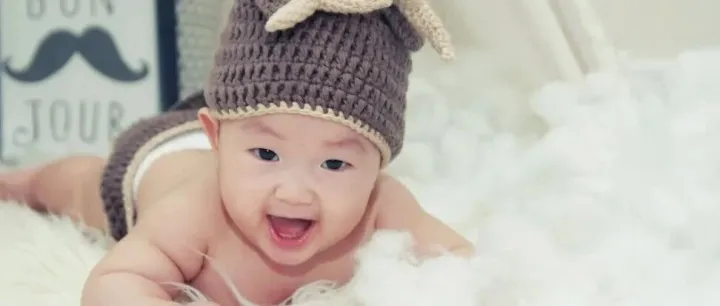 夫妻俩在非洲卖日用品，干出一个IPO