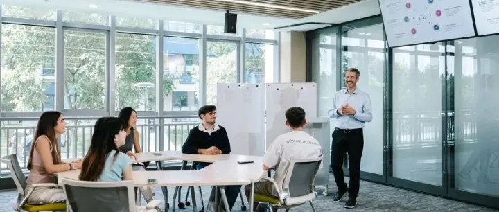 线上校友导师功能上新啦，一键链接你的专属mentor!