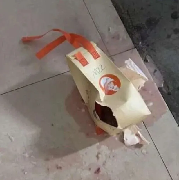 点外卖我在屋里没听到后面和骑手吵起来，他把外卖摔了