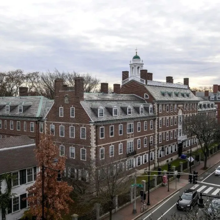Trump admin threatens new Harvard cuts over Jewish <em>rights</em>