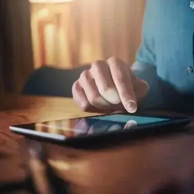 警惕“炒股导师”<em>引流</em>陷阱！1200余个短视频账号沦为境外电诈<em>工具</em>