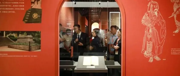 穿越620年风暴，从<em>郑和</em>宝船到智能巨轮...