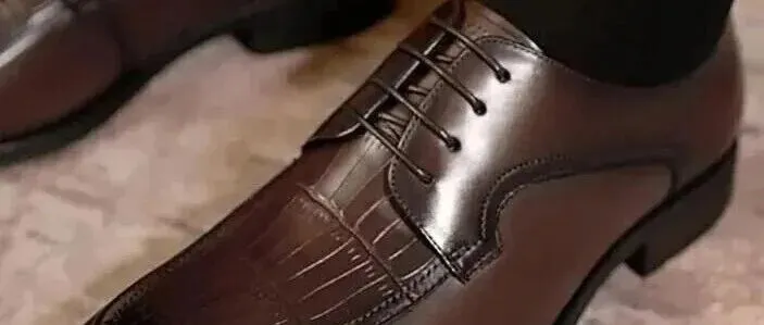 皮鞋有划痕怎么办？1分钟教你修复