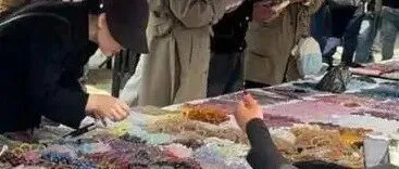 全球820亿美金"玄学水晶"赛道，搞钱真的太猛了‍！有Etsy卖家狂卖超10万单拿下1500万元营收...