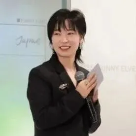 快速进入 “20亿俱乐部”后，她开始怀疑自己的品牌方法论……