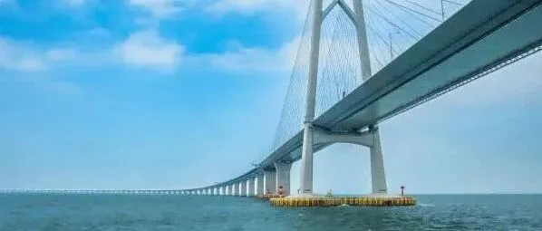 港险半年追平全年！财富密码何在？