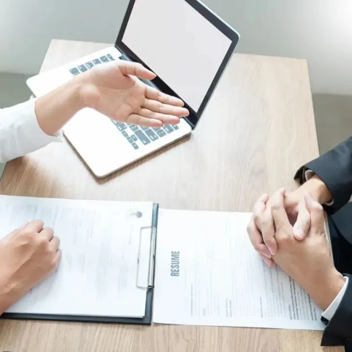 追问｜求职<em>诈骗</em>“量身定做”，招聘<em>平台</em>干什么去了？