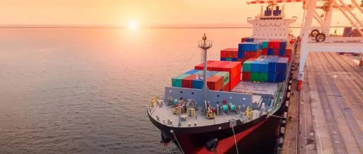 这航线突然暴涨 32%！其他线却跌麻了？