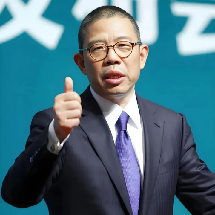 农夫山泉开经销商会议：2026要做强包装水，做大无糖茶，还要“死磕”5元咖啡