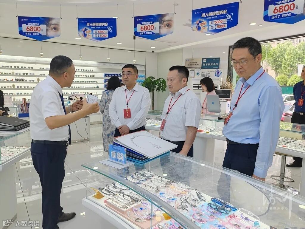 图1  区政协主席王南带队视察.jpg