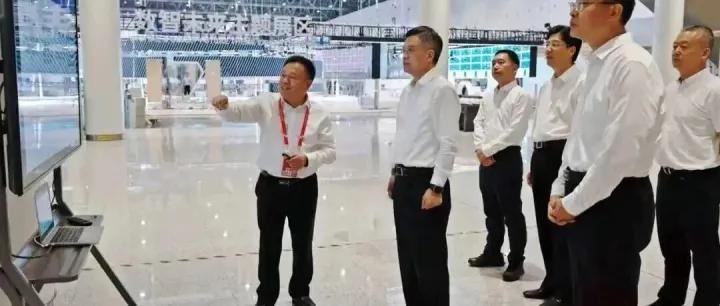 刘捷省长调研菜鸟智谷园区企业智澄AI，点赞通用人形机器人创新成果