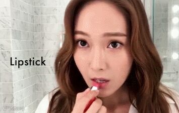 林心如产后首度公开亮相 揭“水玉光”女神美颜肌密!